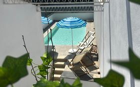 Leonardo Sicilian Casa